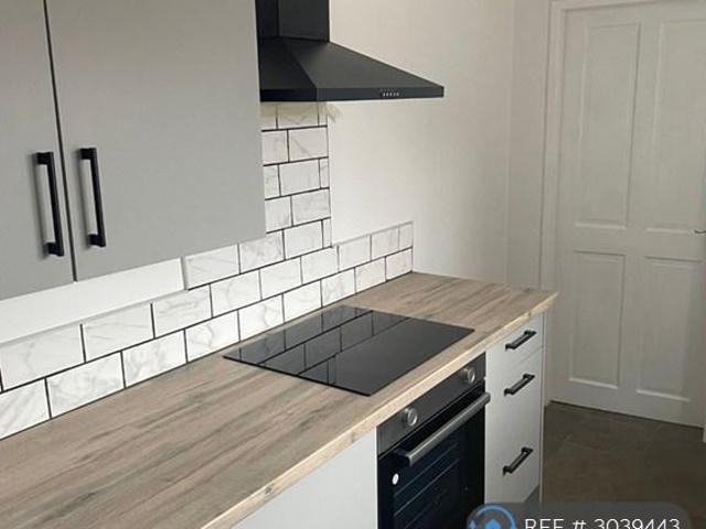 Low Fell, Newcastle Upon Tyne, NE8 3 bed flat to rent £960 pcm £222 pw