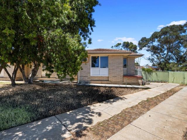 Low maintenace home in Murray Bridge! Open inspection Wednesday 10/06/2026 from 5:20pm 5:35pm and Friday 12/06/2026 from 5:20pm 5:35pm