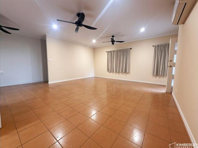 Low Maintenance 3 x 2 Cable Beach Home