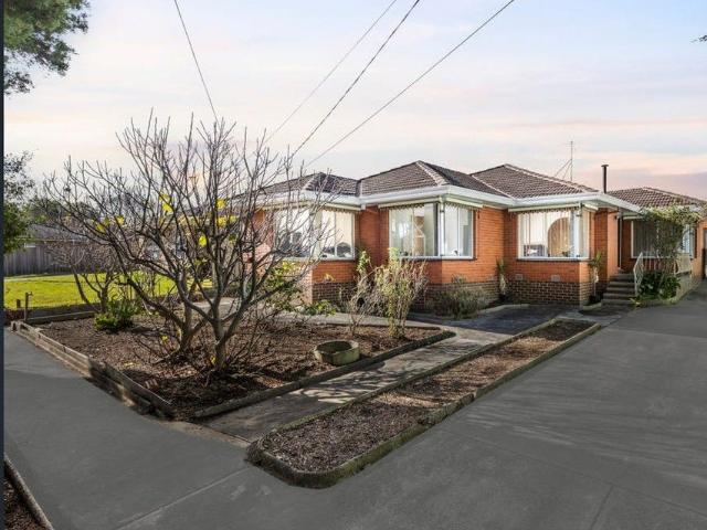 Low maintenance 3 bedroom home