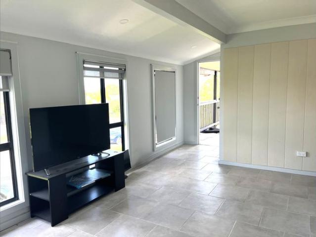 Low Maintenance 3 Bedroom Living with Utilities Covered