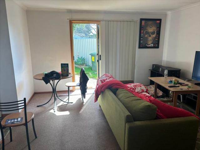 Low maintenance, 3 bedroom property ready to be enjoyed