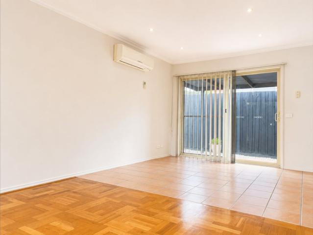 Low Maintenance 3 Bedroom Unit in a Convenient Location