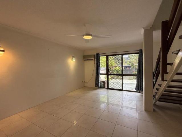 Low Maintenance 2 Bed / 1 Bath Townhouse