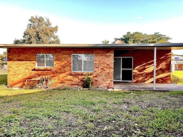 Low Maintenance 2 Bedroom Brick Unit with Garden Shed