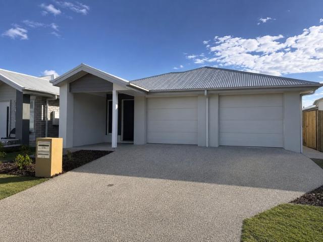 Spacious 3 Bedroom Duplex with Modern Comfort & Convenience