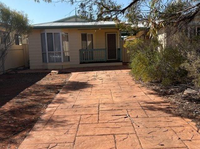 Low Maintenance 2 Bedroom Home with Reverse Cycle Air conditioning