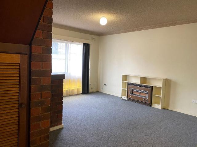 Low Maintenance 2 Bedroom Townhouse