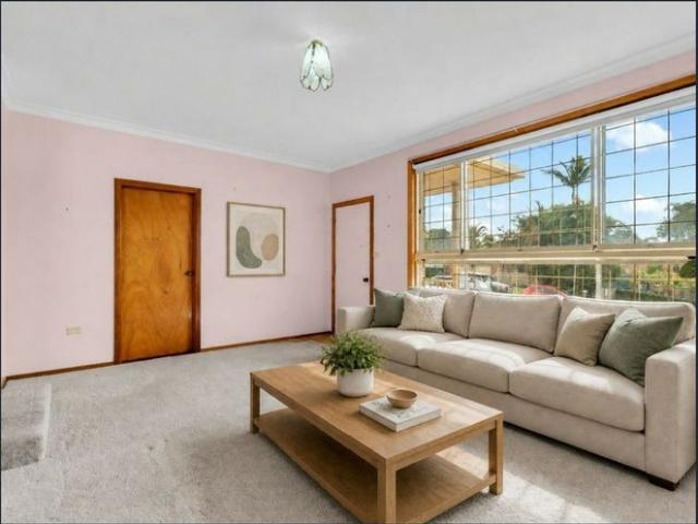 Low maintenance 2 Bedroom unit