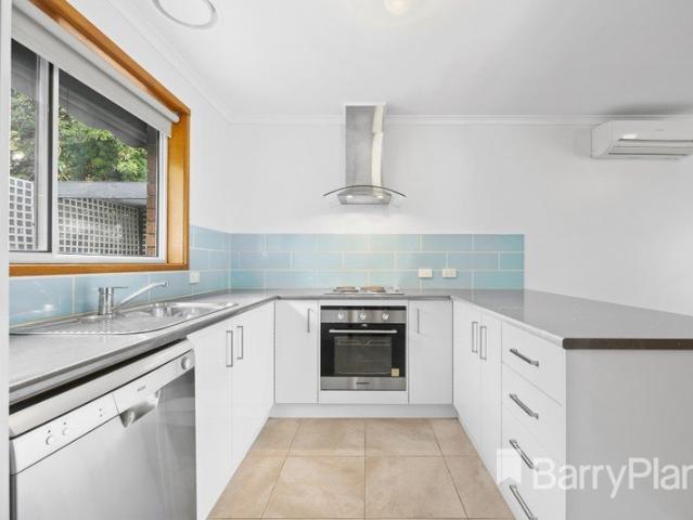 Low Maintenance 2 Bedroom Unit Close to CBD