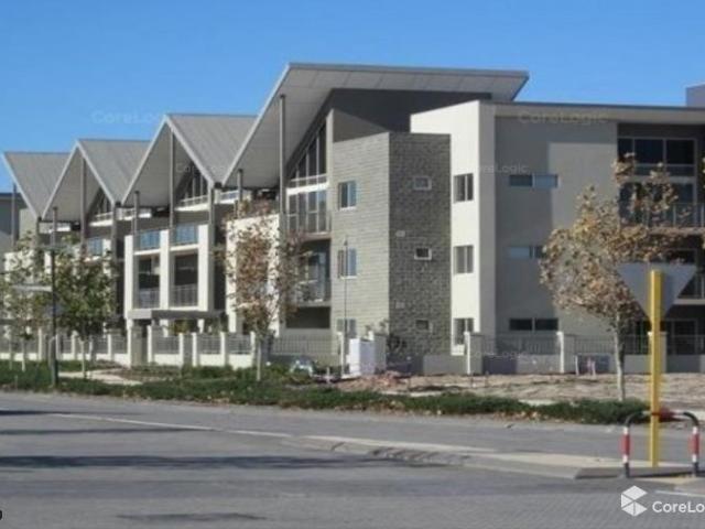 Low Maintenance 2x2 Apartment with Private Balcony
