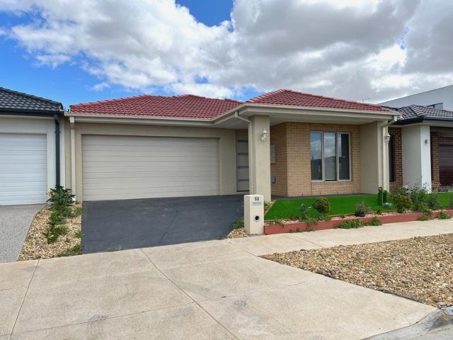 LOW MAINTENANCE 4 BEDROOM FAMILY HOME