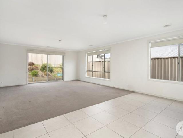LOW MAINTENANCE 4 BEDROOM HOME