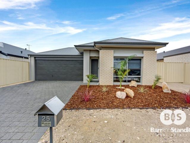 Low Maintenance 4x2 Home in Popular Location!