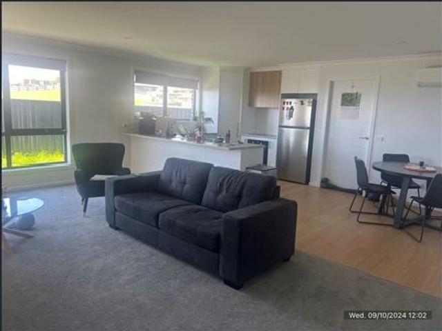 Low Maintenance Coastal Lifestyle Fully Furnished