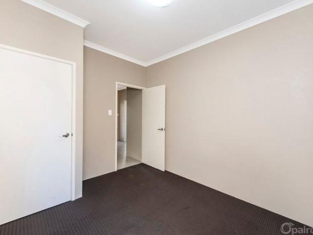Low Maintenance Coastal Living in Golden Bay!