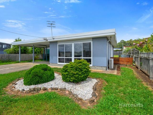 Low Maintenance Comfort in a Convenient Somerset Location
