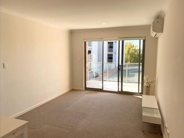LOW MAINTENANCE CONVENIENCE IN EAST PERTH @ $720 per week