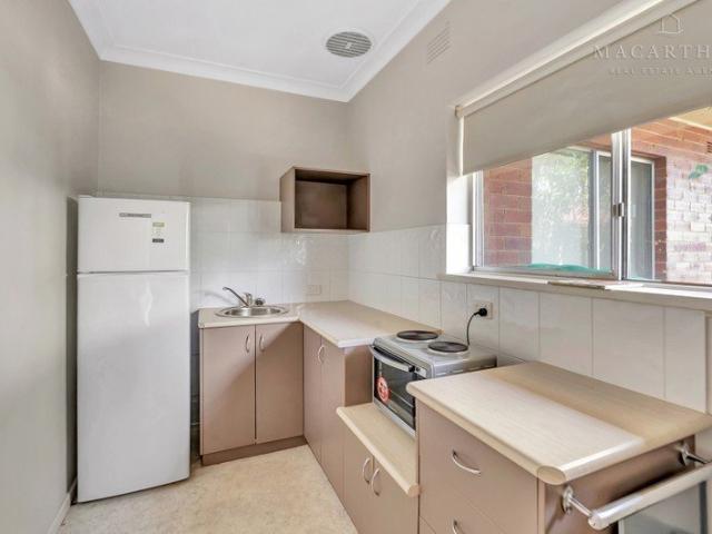 Low Maintenance CBD Living with Modern Comforts