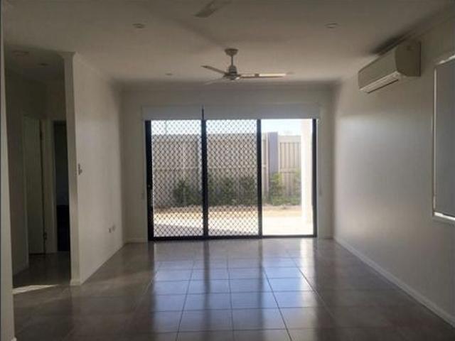 Low Maintenance and Modern Home!