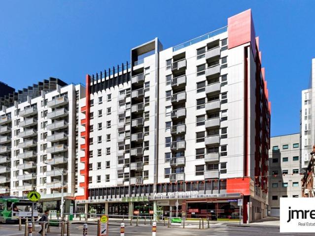 Low maintenance and fully furnished!