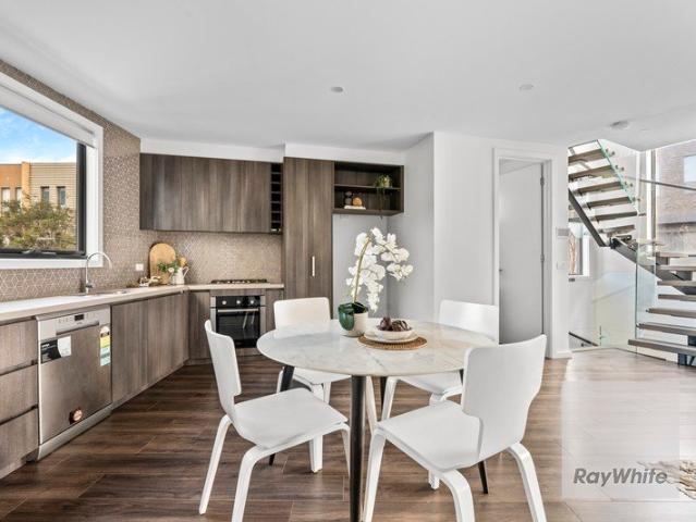 Low Maintenance and Perfectly Positioned