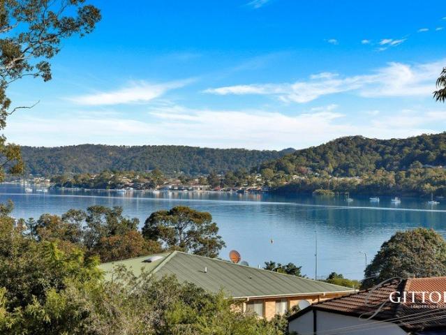 Low Maintenance Apartment & Brisbane Water Views