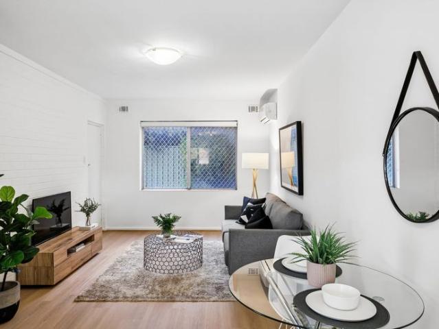 Low Maintenance Apartment Close To The CBD