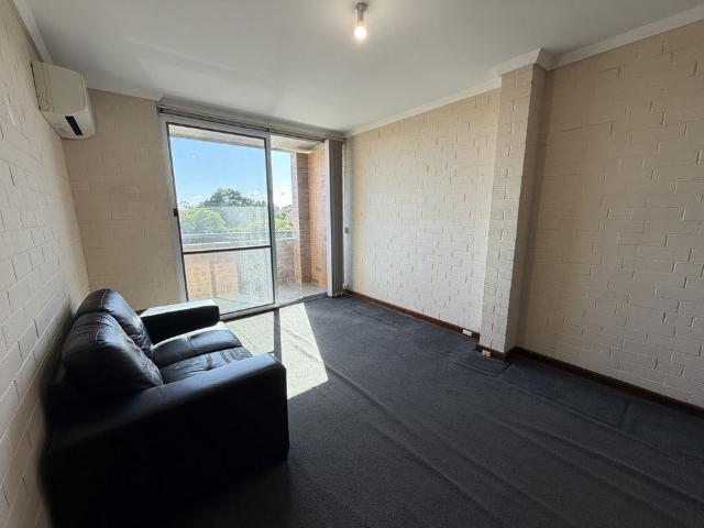 Low Maintenance Apartment in Amazing Location