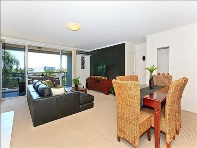 Low Maintenance Apartment in Secure Complex