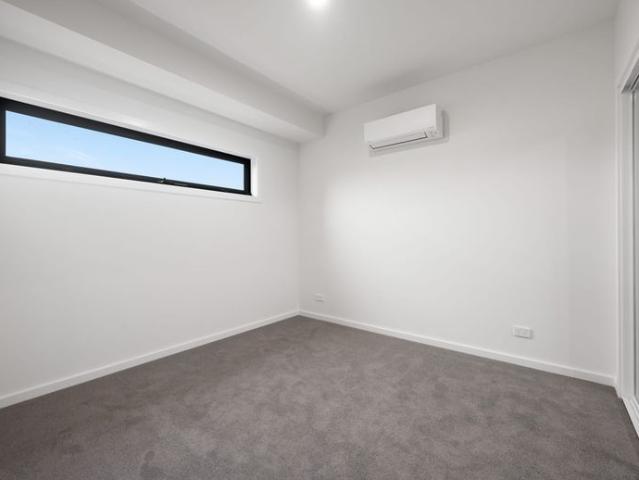 Low maintenance, brand new & pets welcome