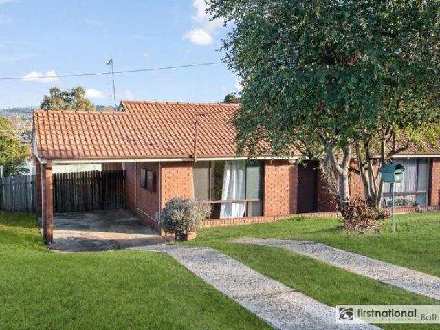 Low Maintenance, Brick Home in West Bathurst