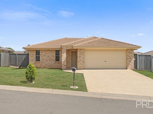 Low Maintenance Brick Home in Calala!