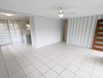 Low Maintenance, Great Location!