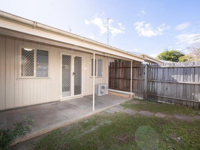 LOW MAINTENANCE EASY LIVING