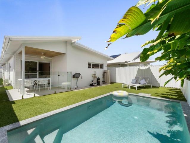 Low Maintenance Family Haven with Pool