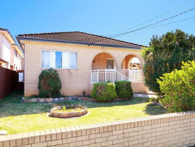 Low maintenance family home in ideal location