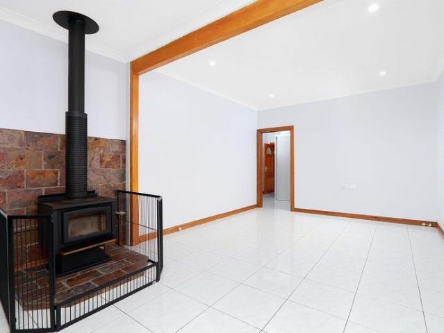 Low maintenance family home in ideal location