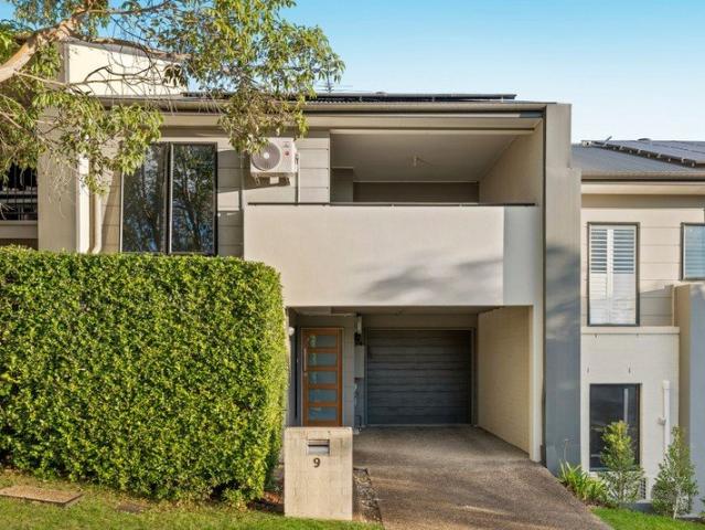 Low Maintenance Family Living in Springfield Lakes