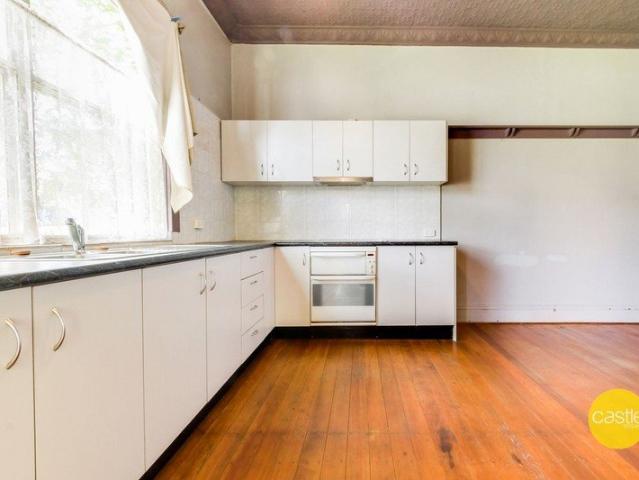 Low Maintenance Flat Short Walk To CBD