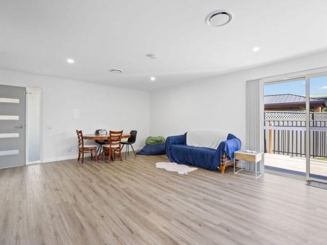 Low maintenance, fully accessible unit