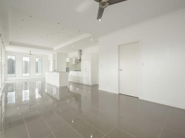 LOW MAINTENANCE HOME WITH HIGH END FINISHES & PLUNGE POOL!
