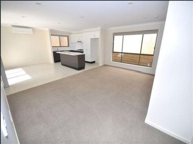 Low Maintenance Home with Single Garage