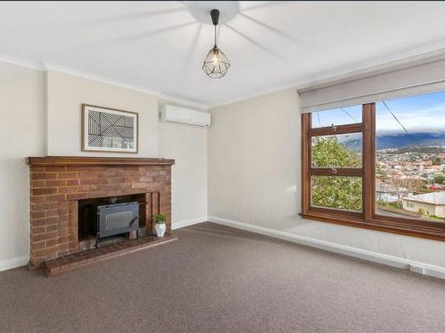 Low Maintenance Home in a Convenient Location!