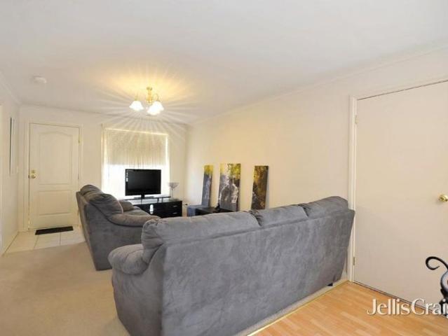 Low maintenance home in Lake Gardens