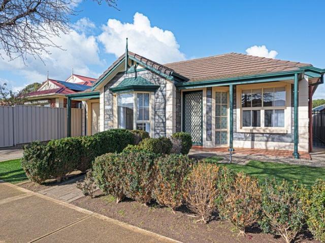 Low maintenance home in quiet locale