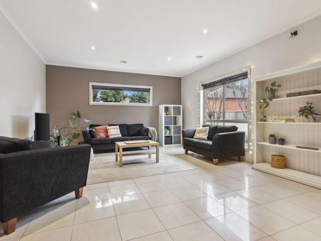 Low Maintenance Home in Quiet Location