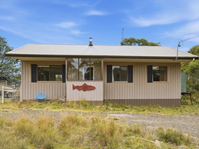 Low maintenance highlands property