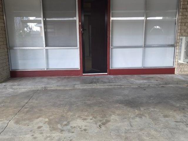 Low Maintenance One Bedroom Unit