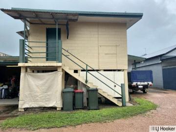 Low Maintenance One Bedroom Unit Close to Town